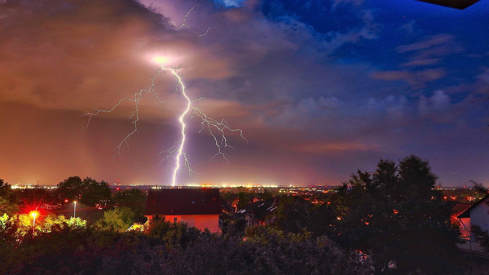 Raimund Rupp: Es blitzt